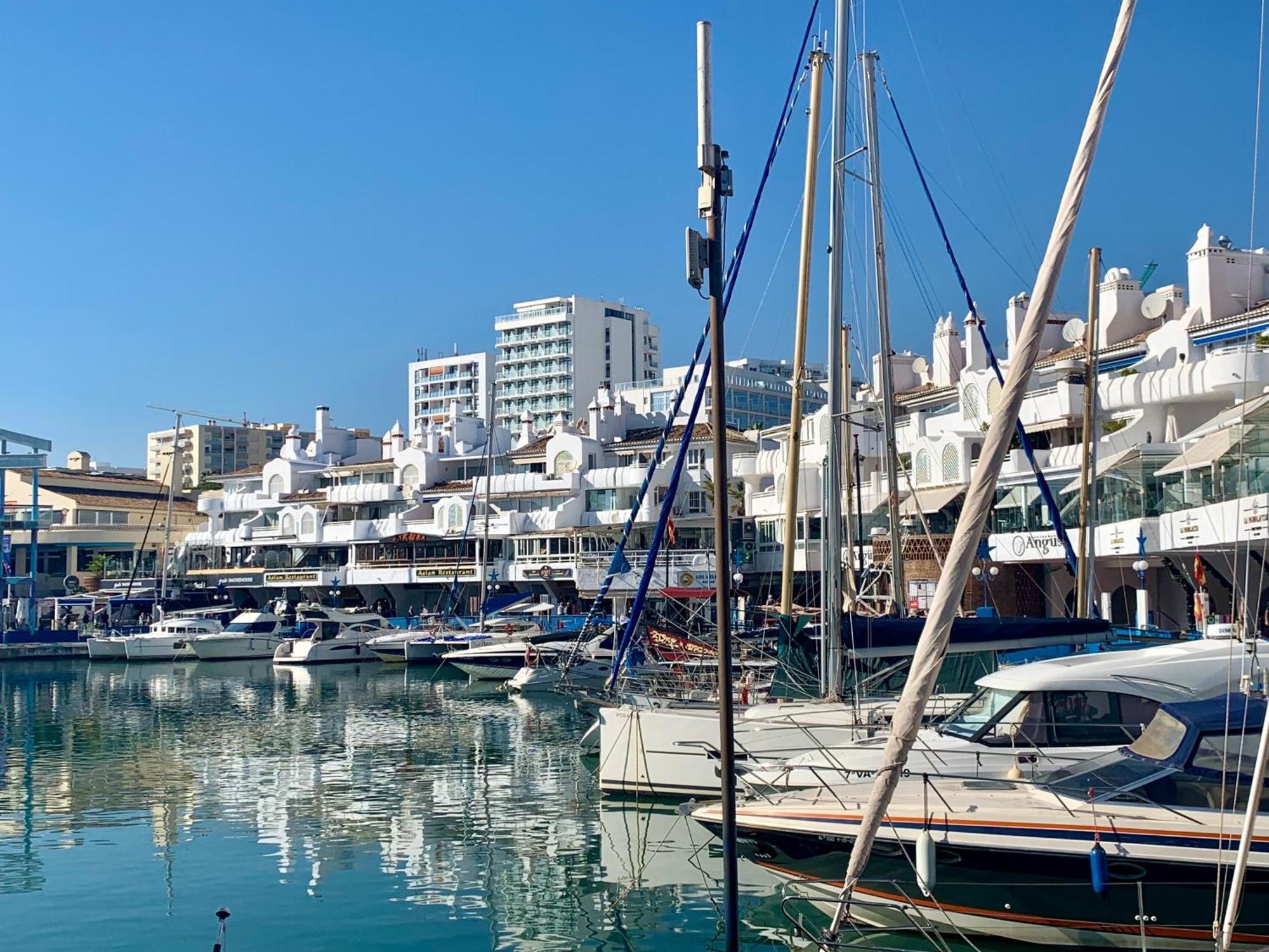 Agata Beach Benalmadena Luaran gambar
